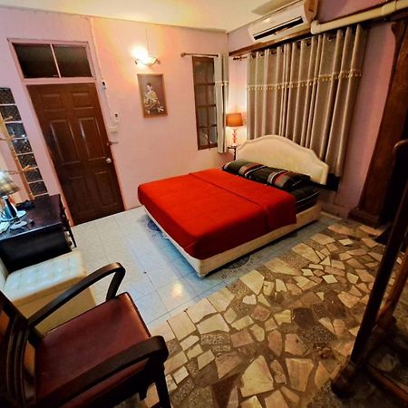 Hotel Cafe De Baan Raow Bangkok Zewnętrze zdjęcie